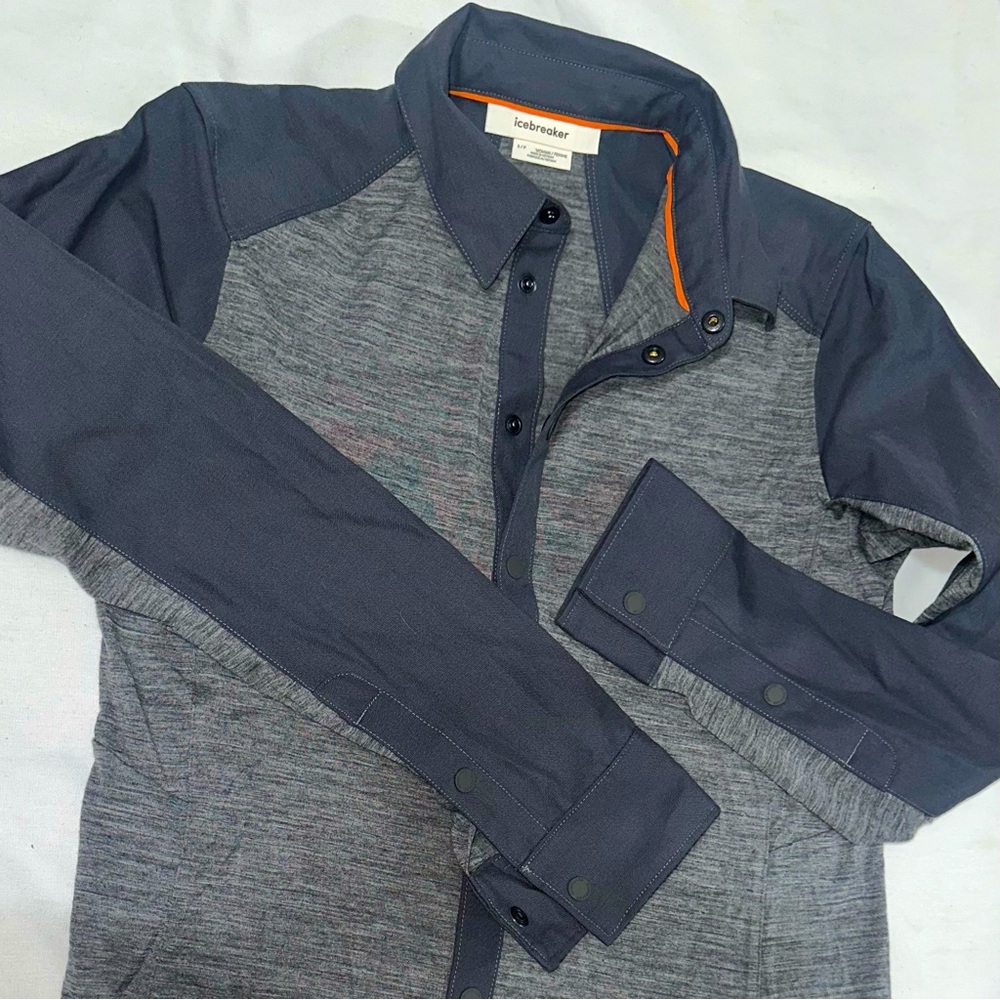 Icebreaker Gray Button-Up Shirt